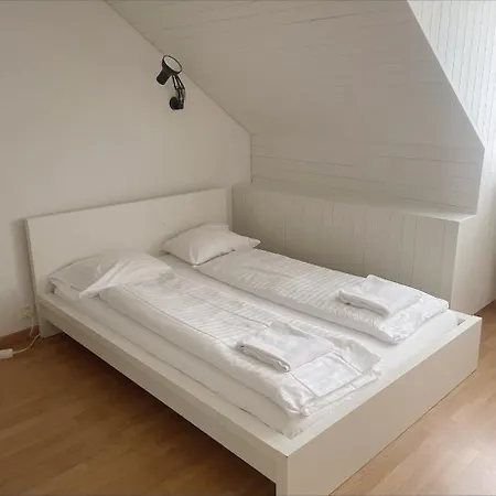 Lindas Am Bellevue *